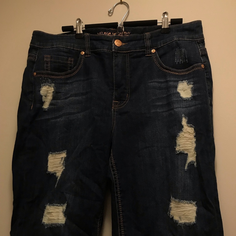 Embroidered dark denim capris